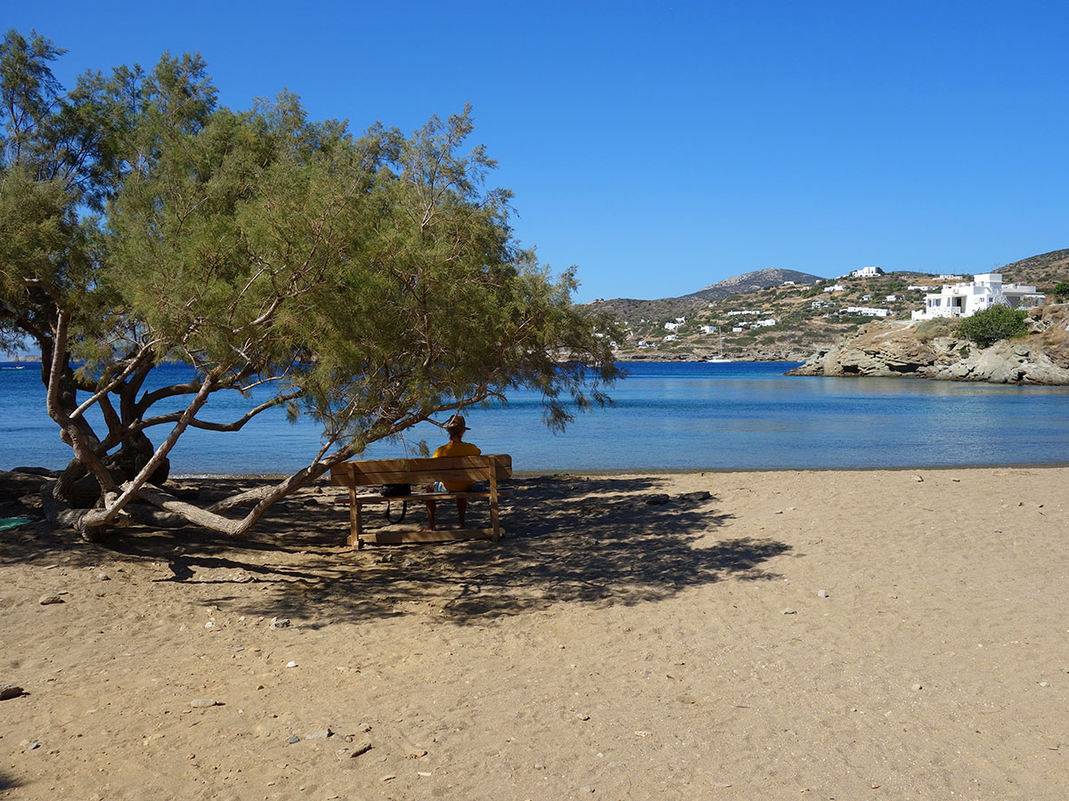 Η παραλία Φασολού στη Σίφνο